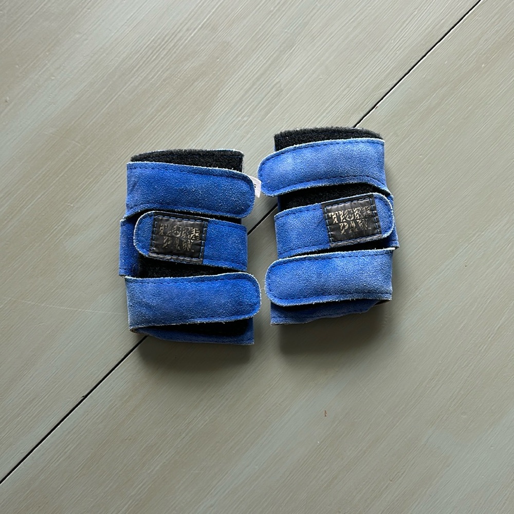 Tiger paws for gymnastics